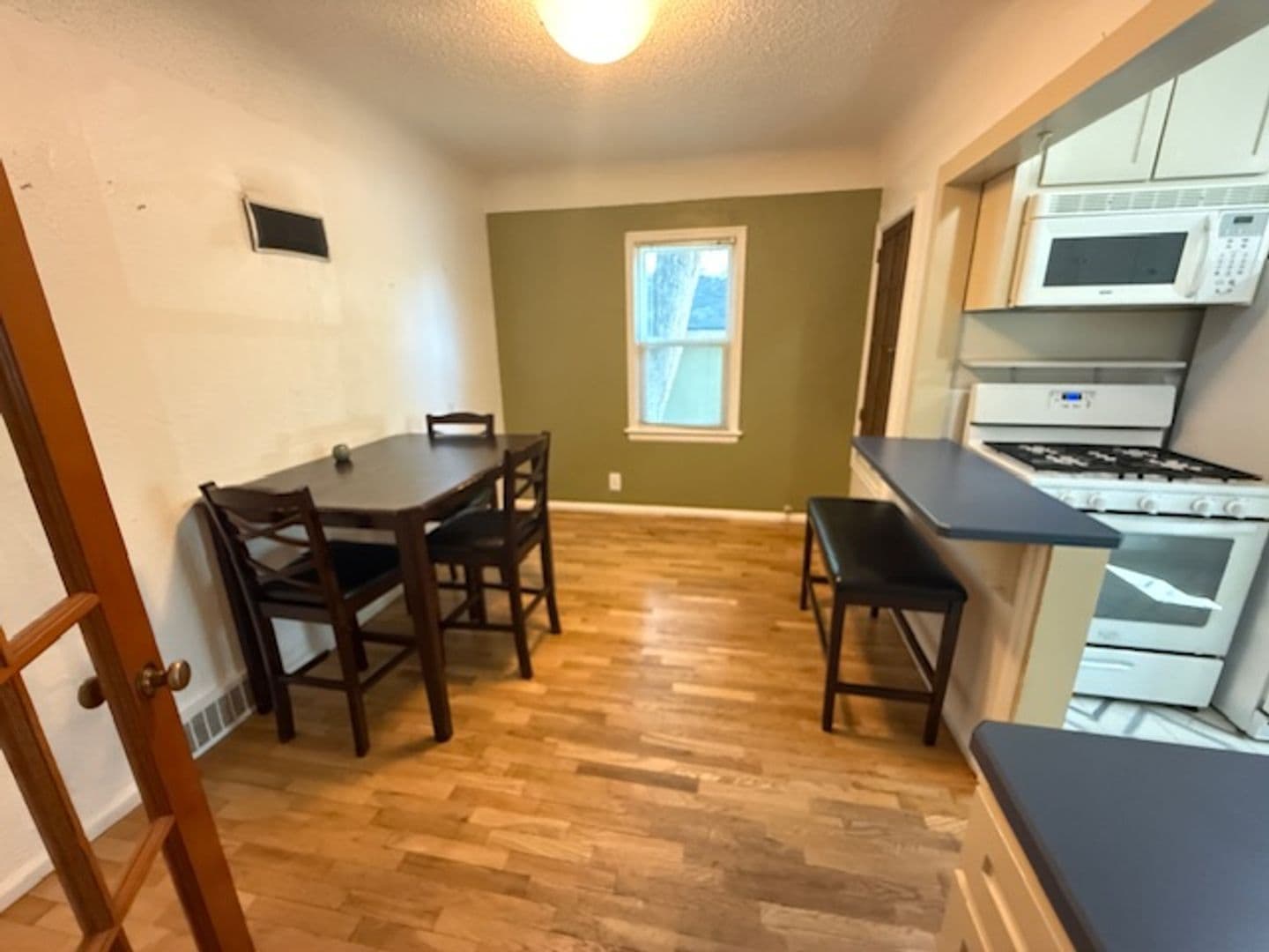 Billings Apartment: 903 N 25th Street