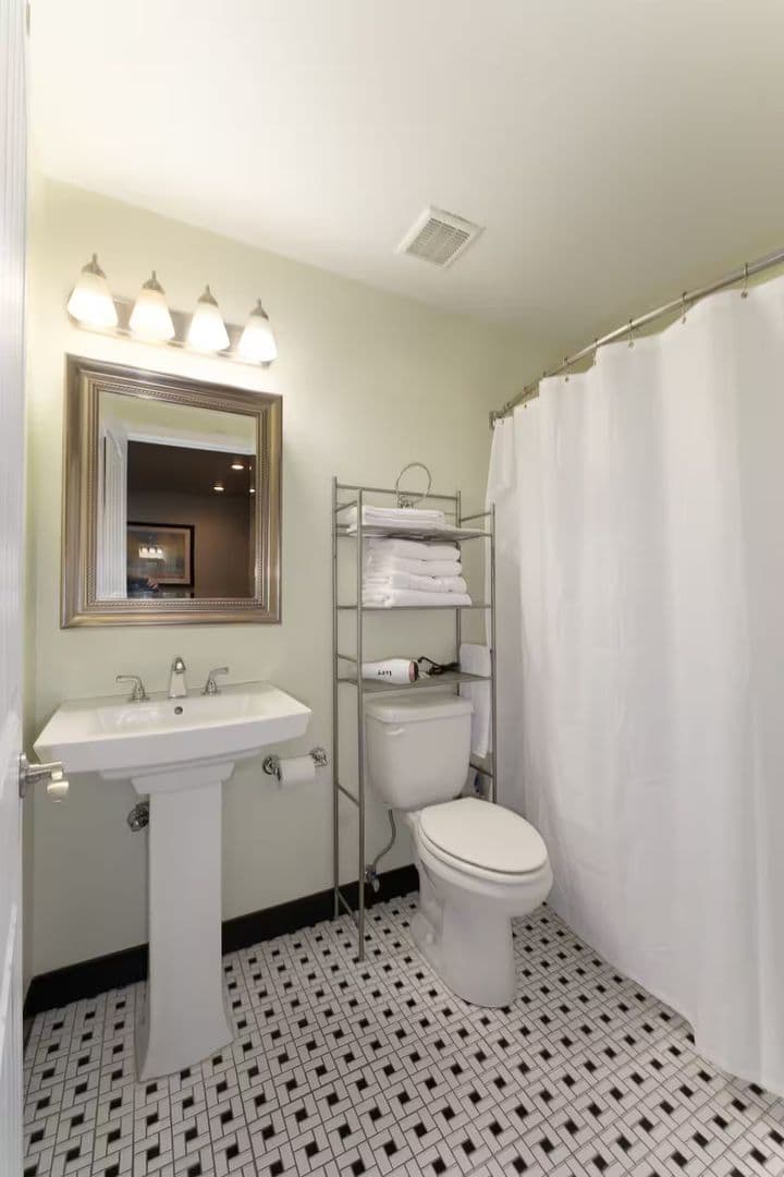 Billings Apartment: 2520 2nd Ave. North