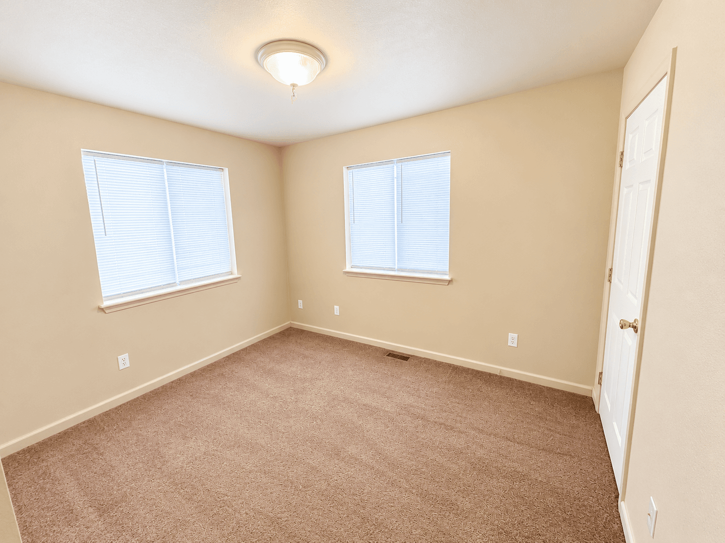 Billings Apartment: 1615 Fantan Ave