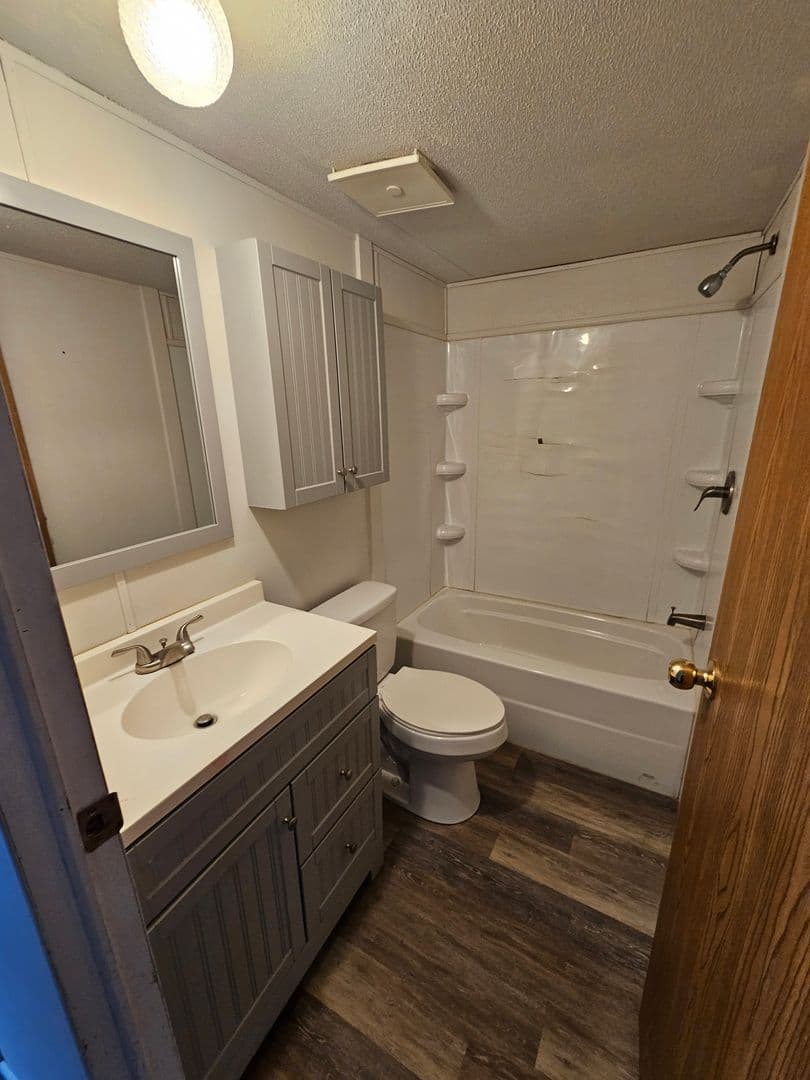 Billings Apartment: 5022 Danford Drive