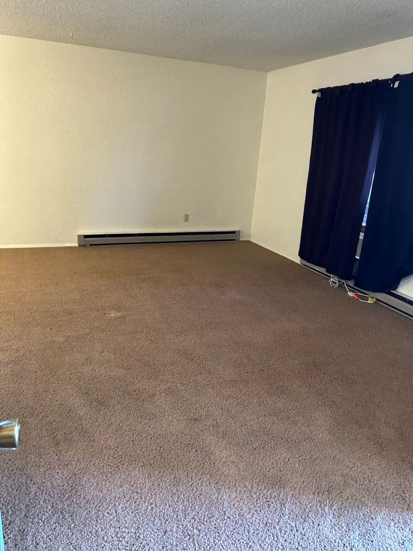 Billings Apartment: 44 6th Street