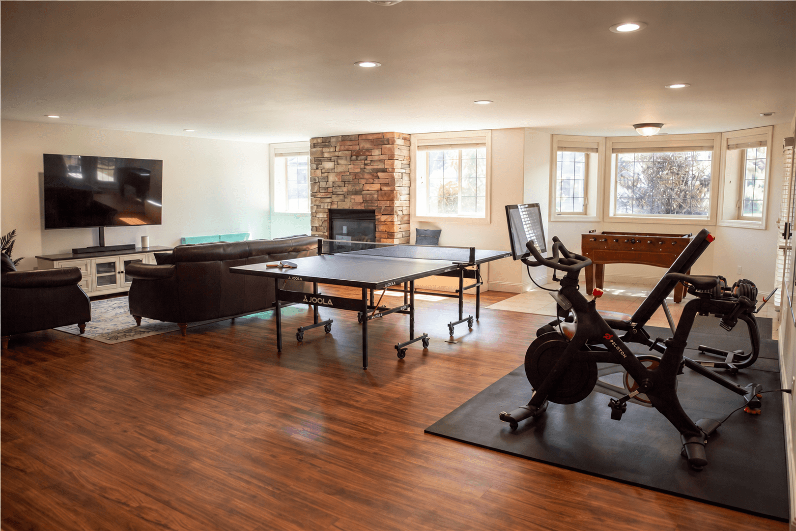Billings House: 6246 Ironwood Drive