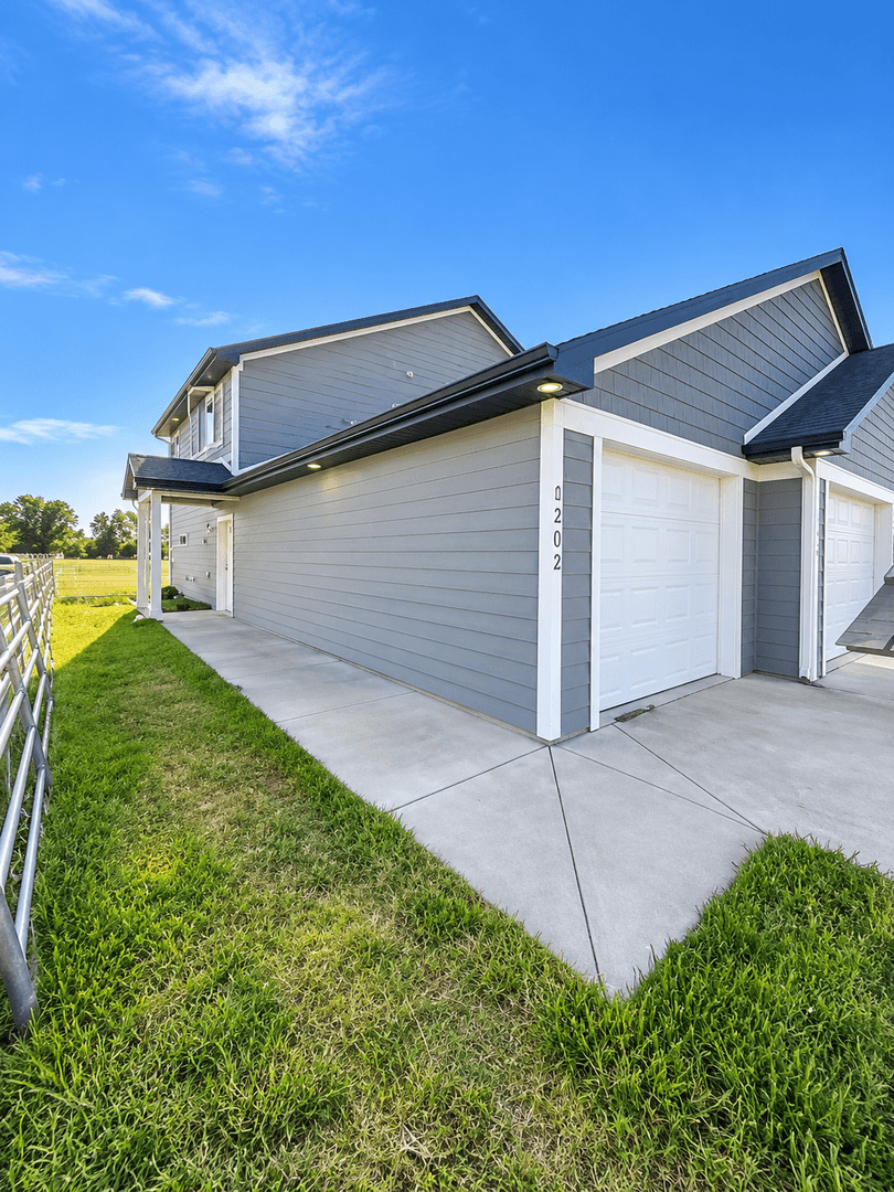 Billings House: 2148 Walter Rd