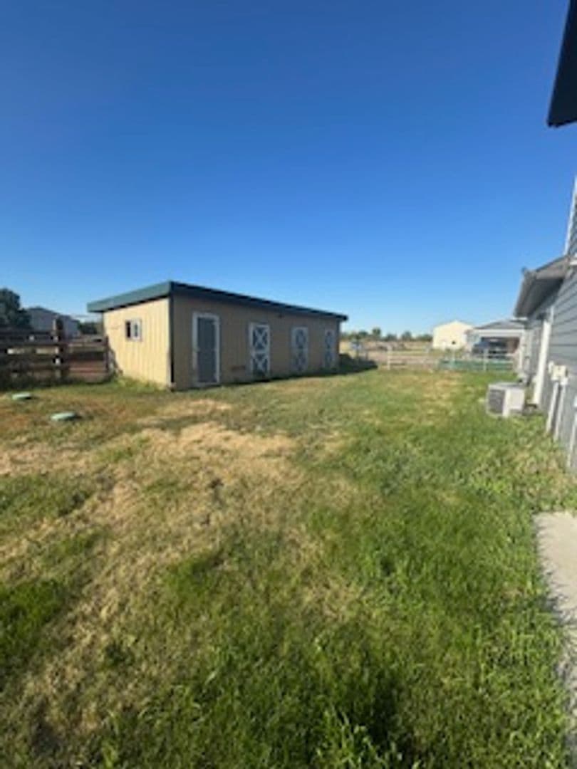 Billings House: 2148 Walter Rd
