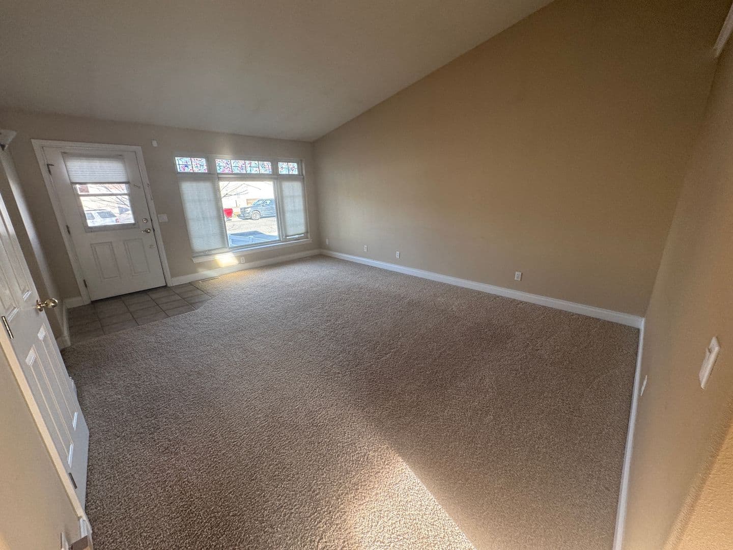 Billings Apartment: Country Manor Blvd