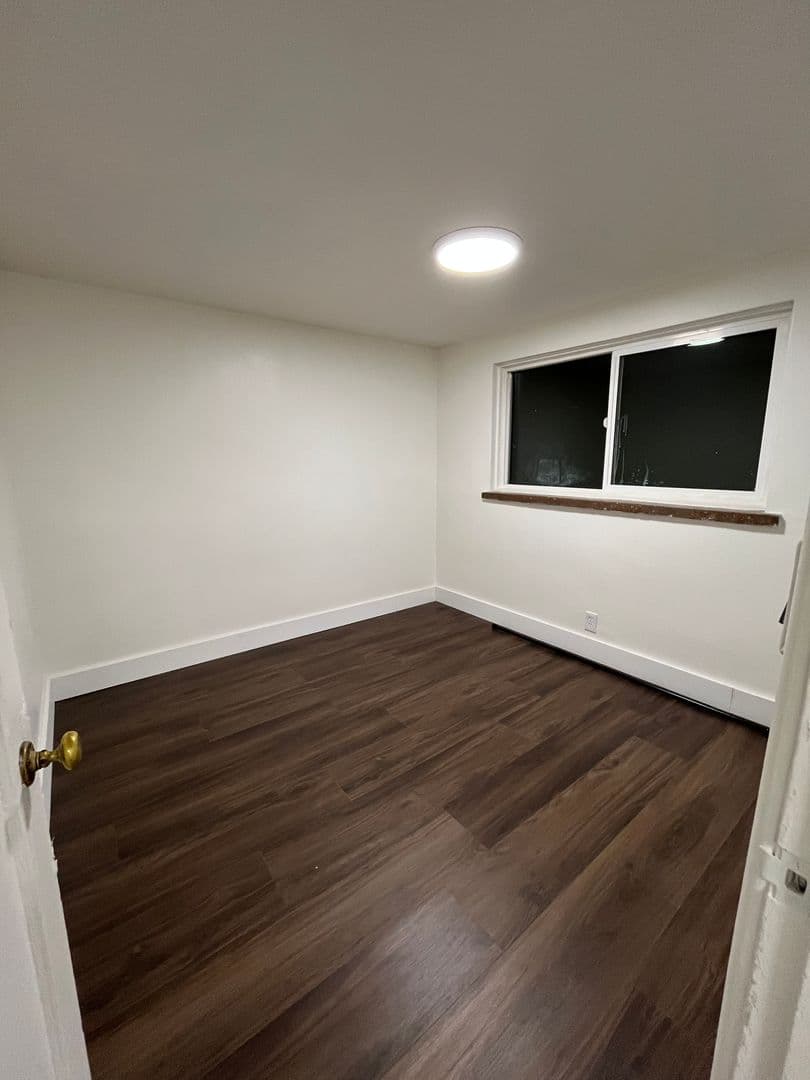 Billings House: 1038 Lewis Ave