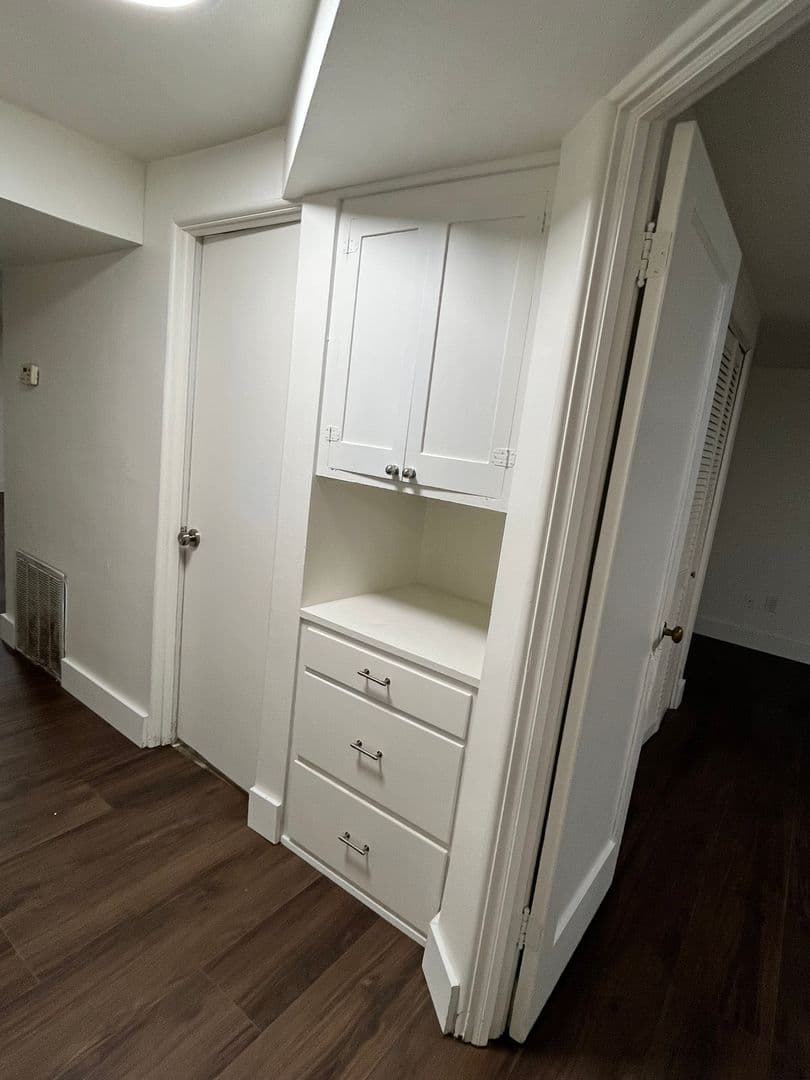 Billings House: 1038 Lewis Ave