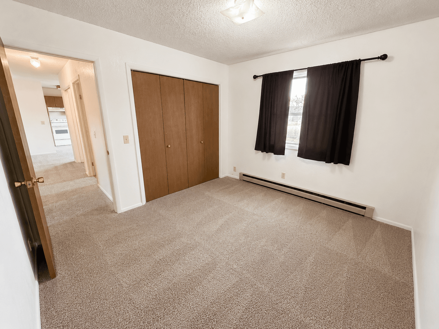 Billings Apartment: 1537 Westchester Square E.