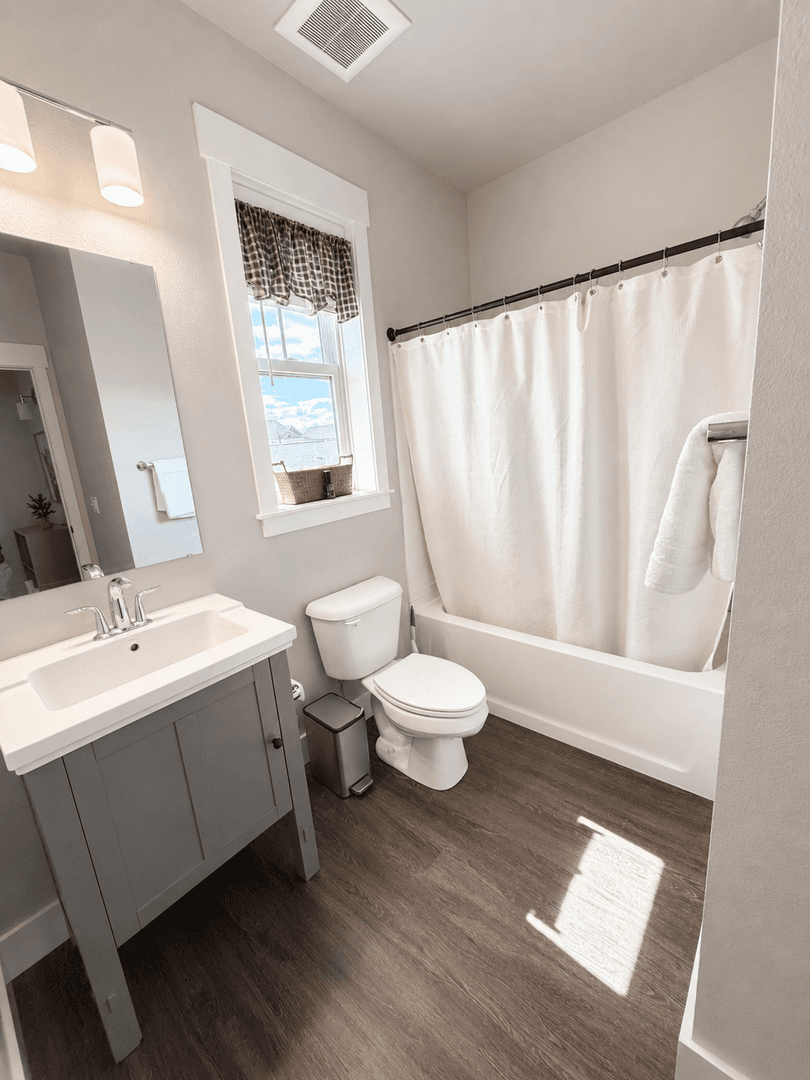 Billings House: 6031 Catherina Ct