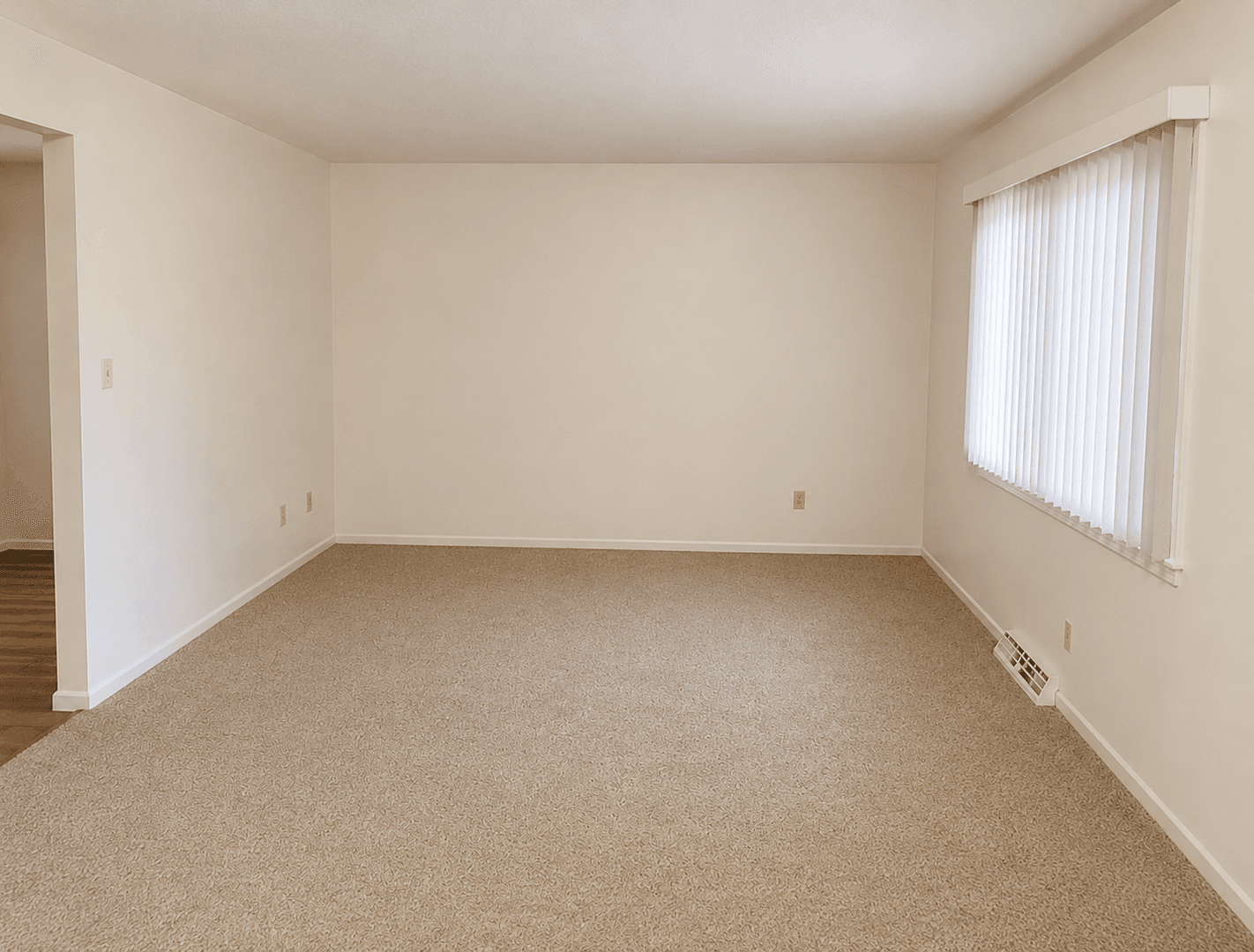Billings Apartment: 932 Ave B
