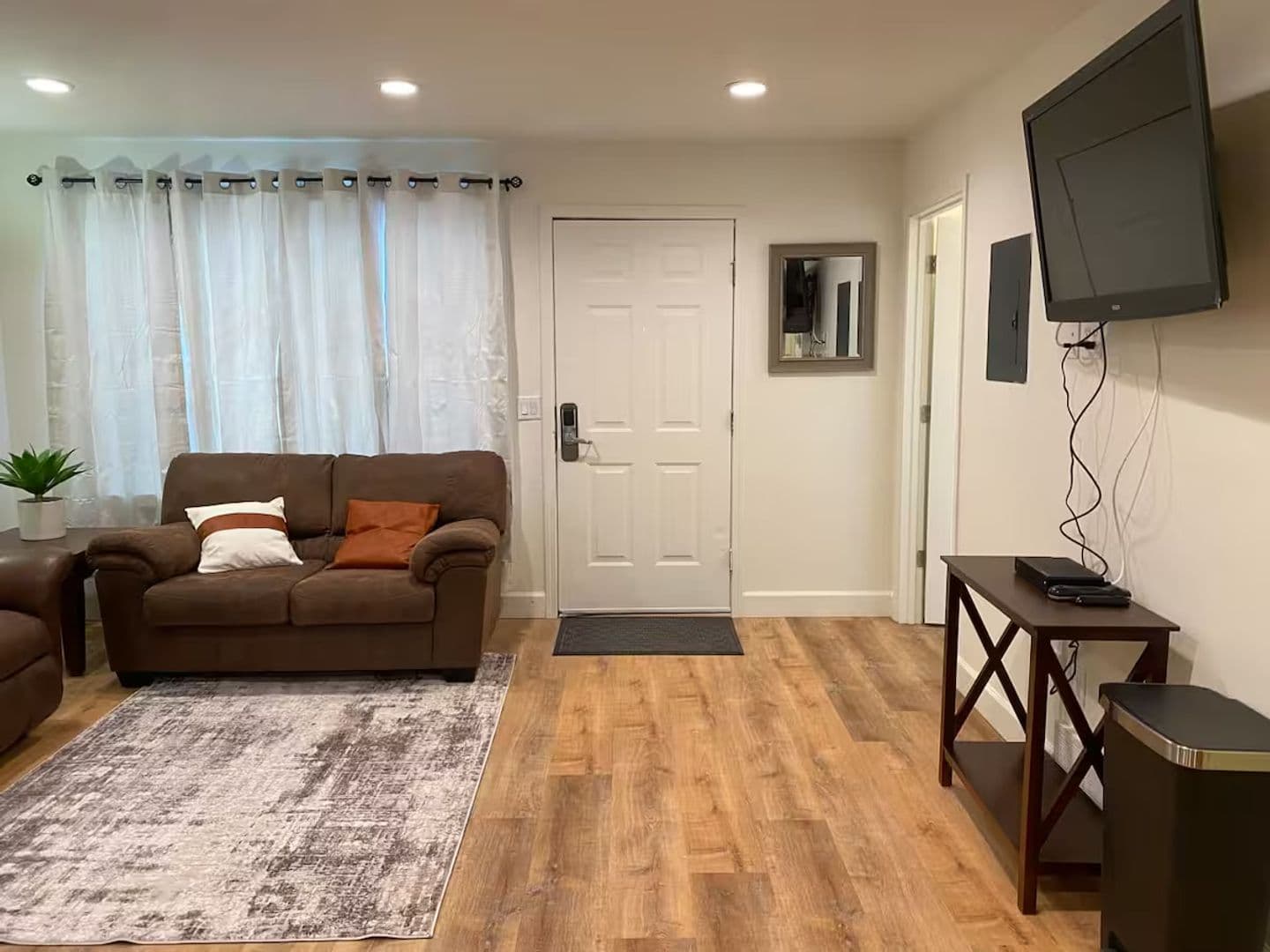 Billings Apartment: 2520 2nd Ave. North