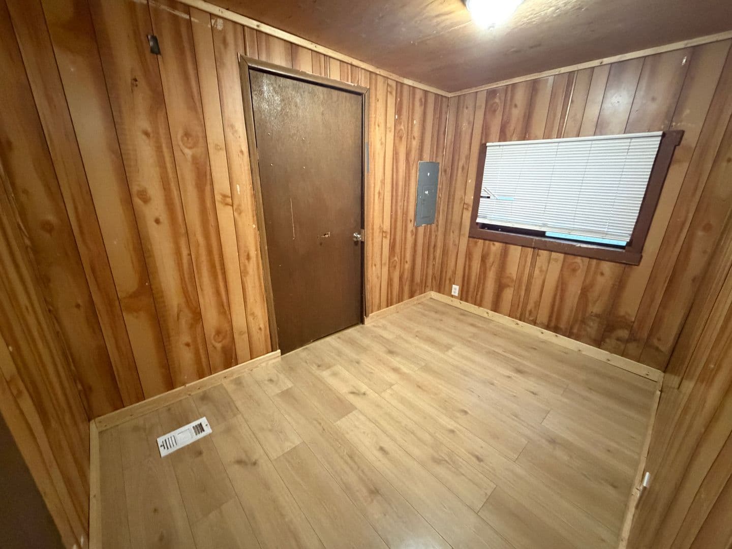 Billings House: 5022 Danford Dr - Danford Trailer 2