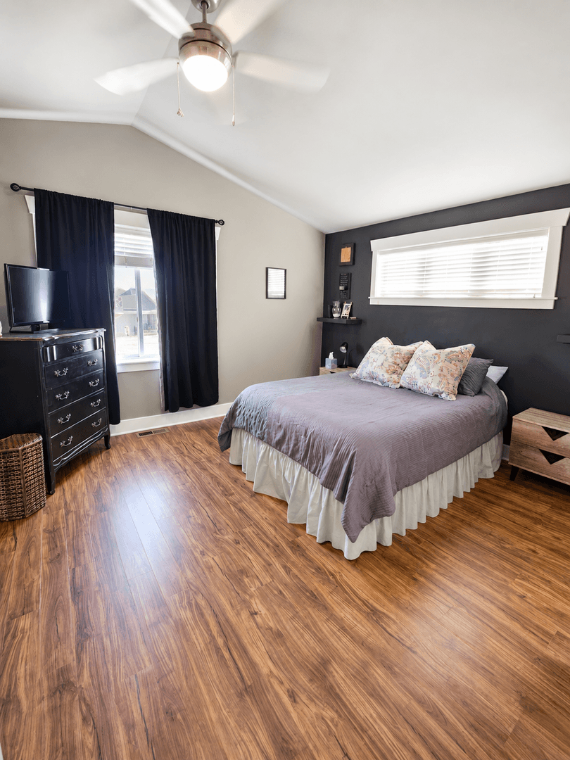 Billings House: 5315 Golden Hollow Rd