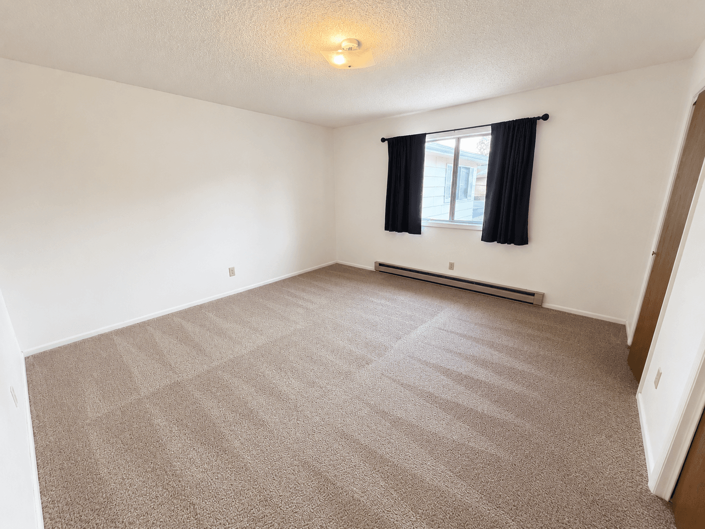 Billings Apartment: 1537 Westchester Square E.