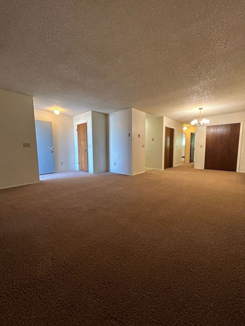 Billings Apartment: 44 6th Street