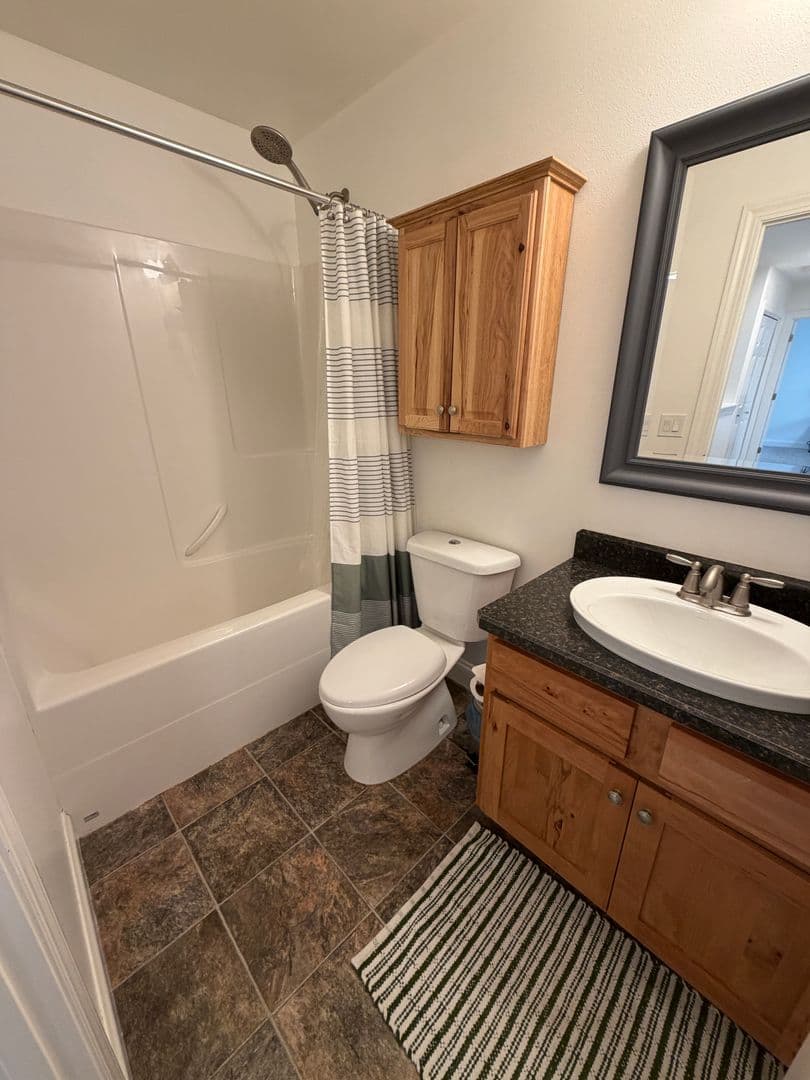 Billings House: 5313 Golden Hollow