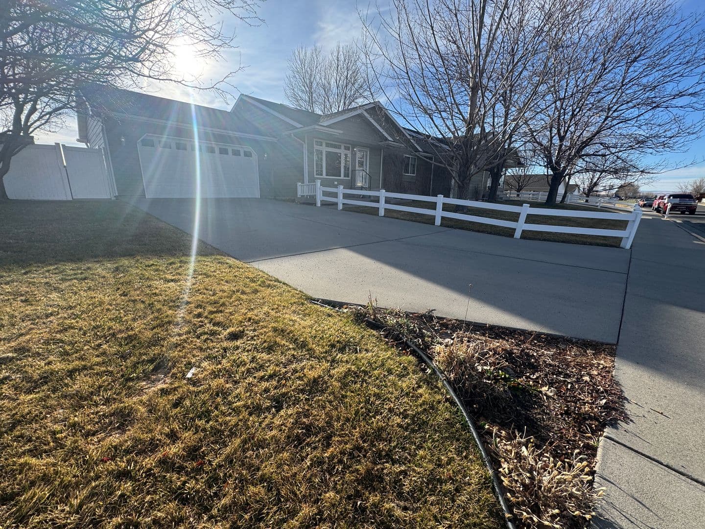 Billings Apartment: Country Manor Blvd