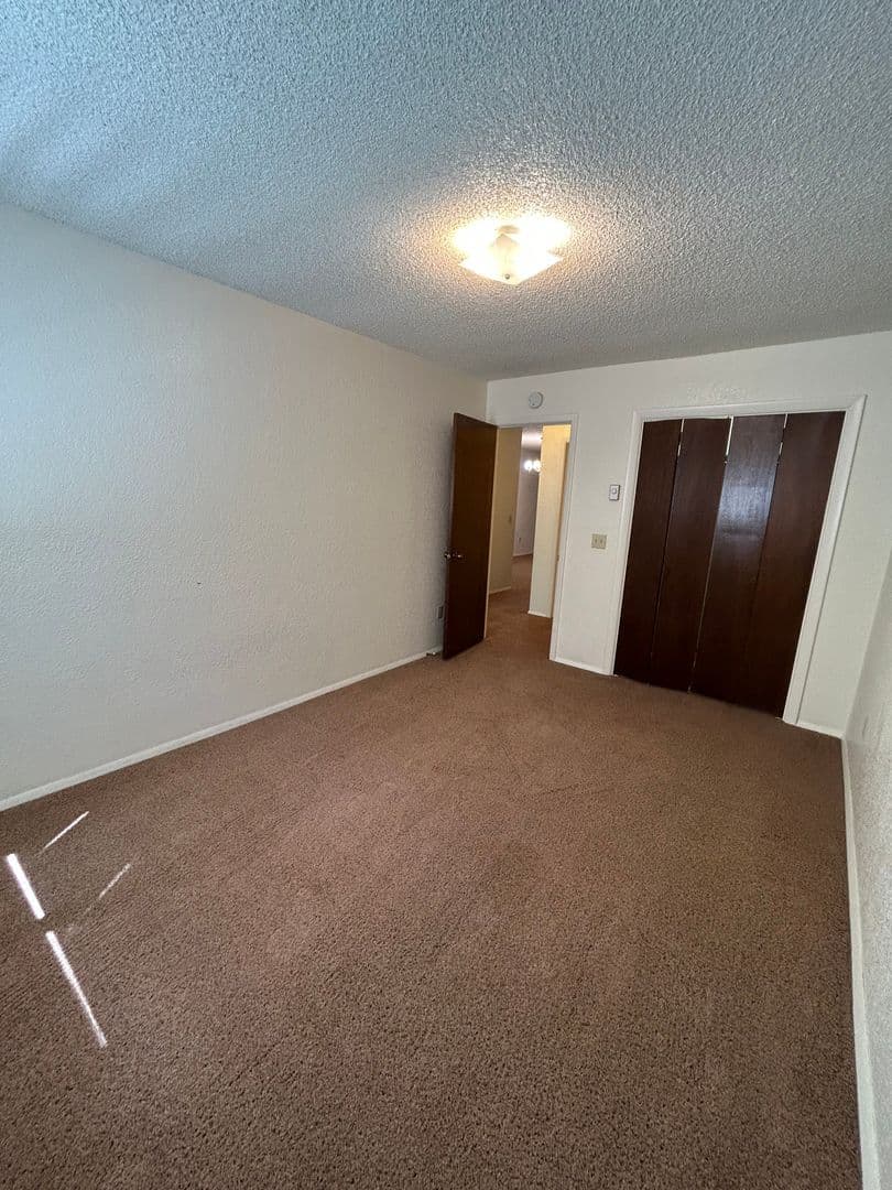 Billings Apartment: 44 6th Street