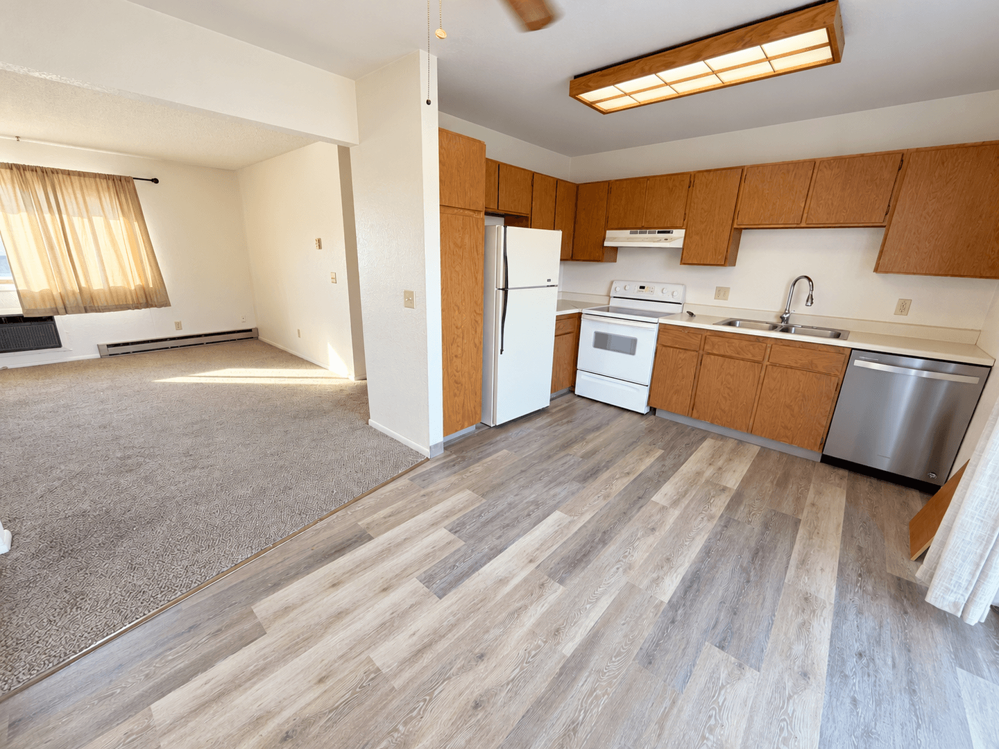 Billings Apartment: 1537 Westchester Square E.