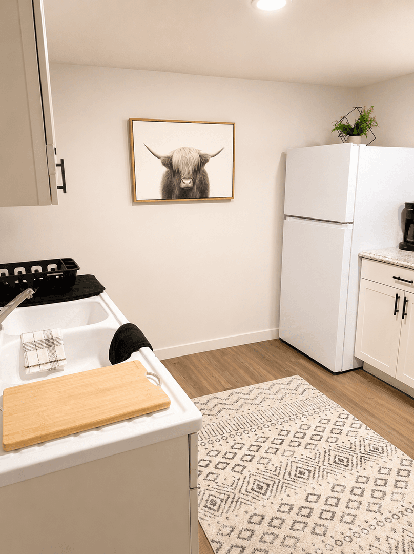 Billings House: 808 1/2 Howard Avenue