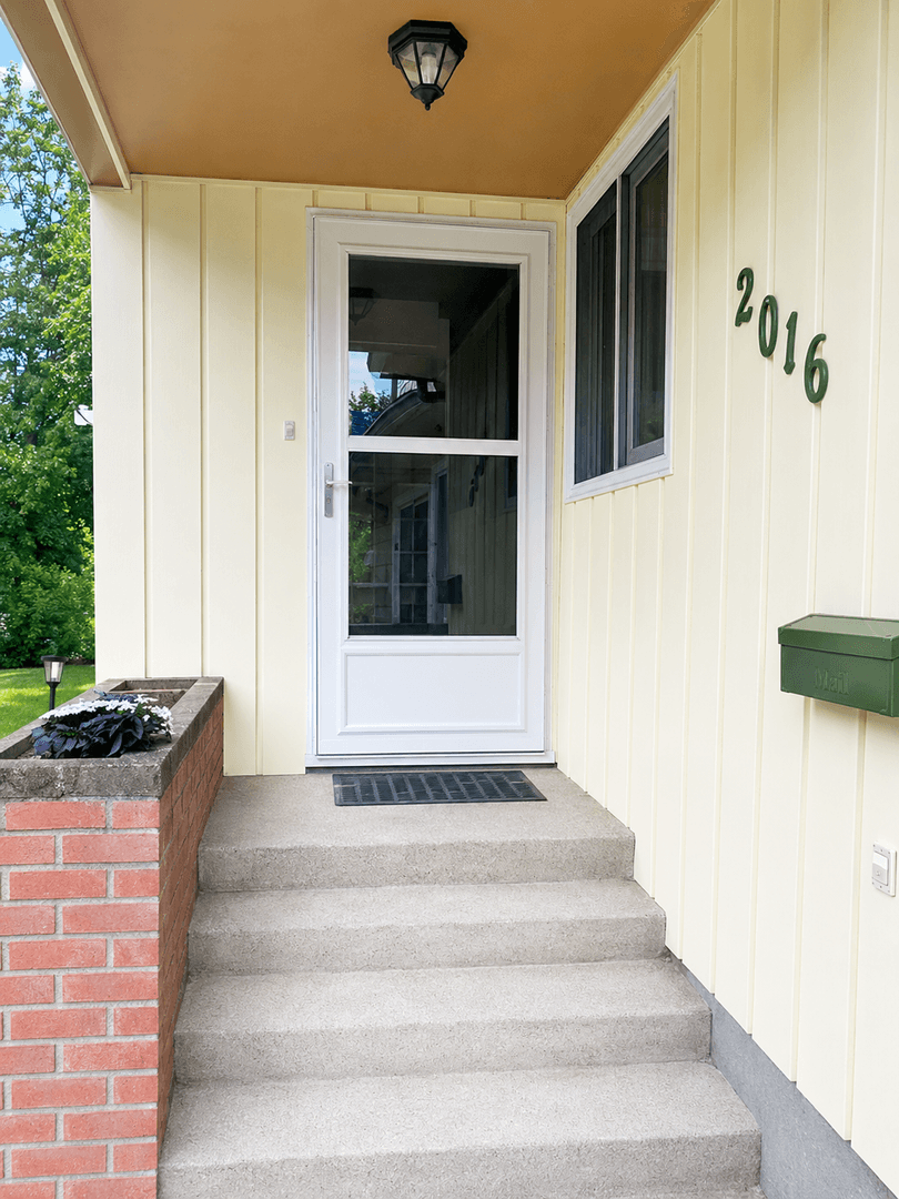 Billings Apartment: 2016 10th Ave North