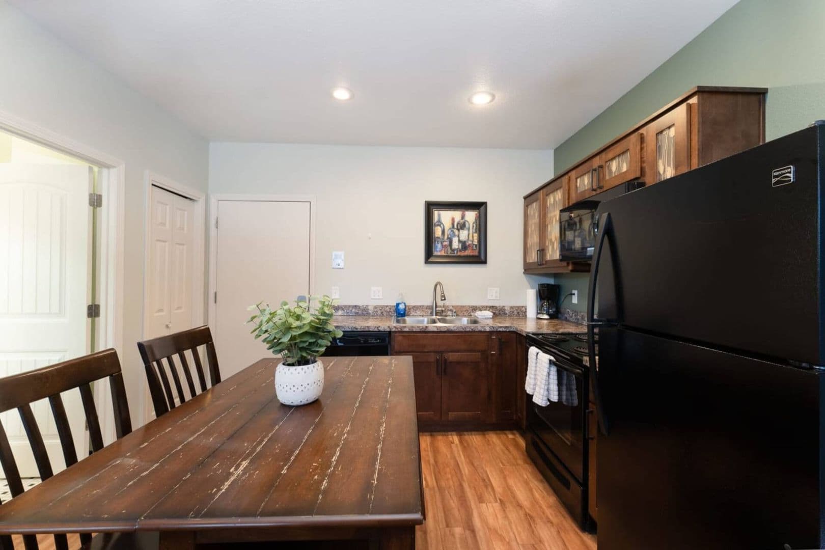 Billings Apartment: 2520 2nd Ave. North