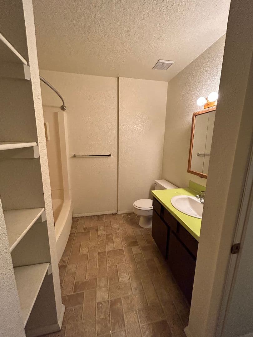 Billings Apartment: 44 6th Street