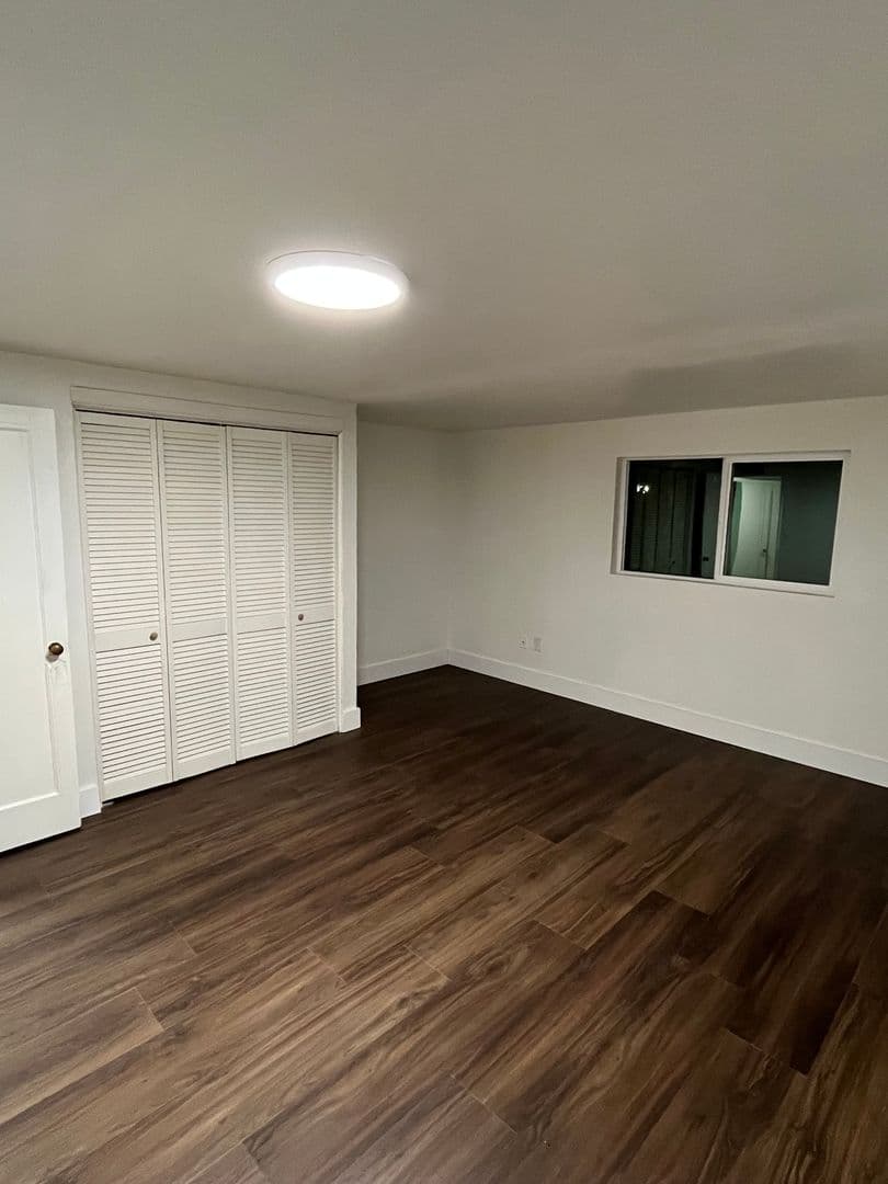 Billings House: 1038 Lewis Ave