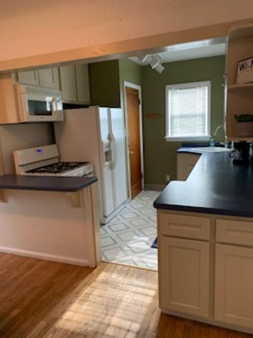 Billings Apartment: 903 N 25th Street