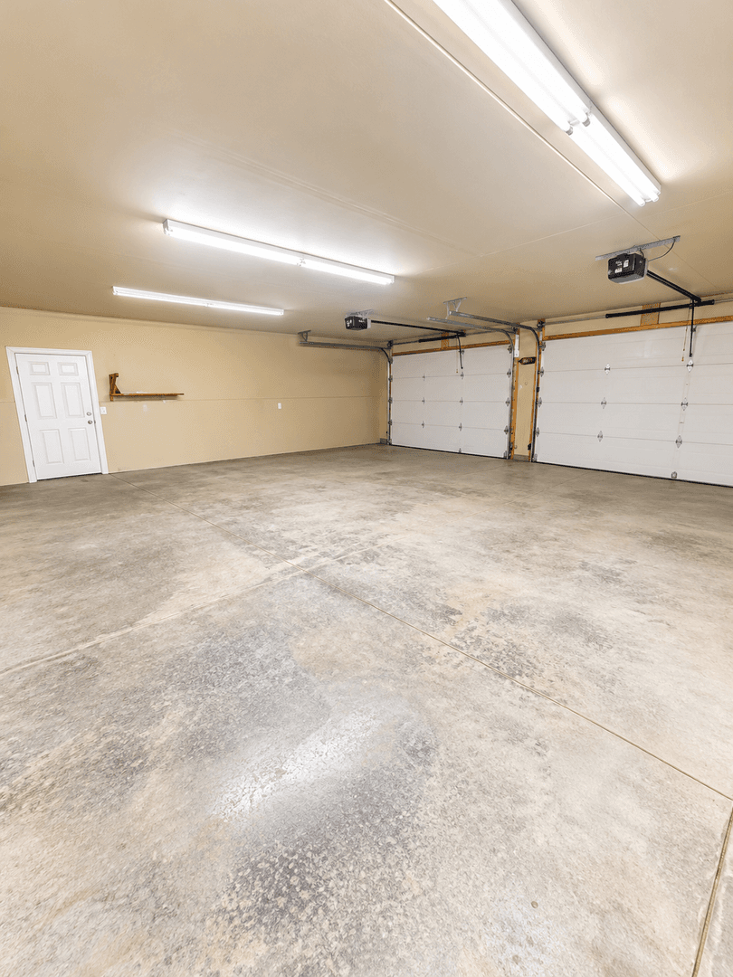 Billings House: 2148 Walter Rd