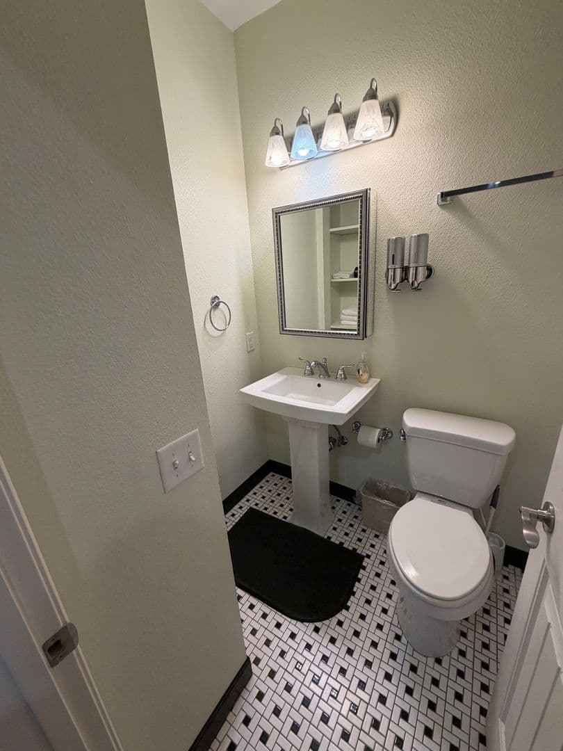 Billings Apartment: 2520 2nd Ave. North