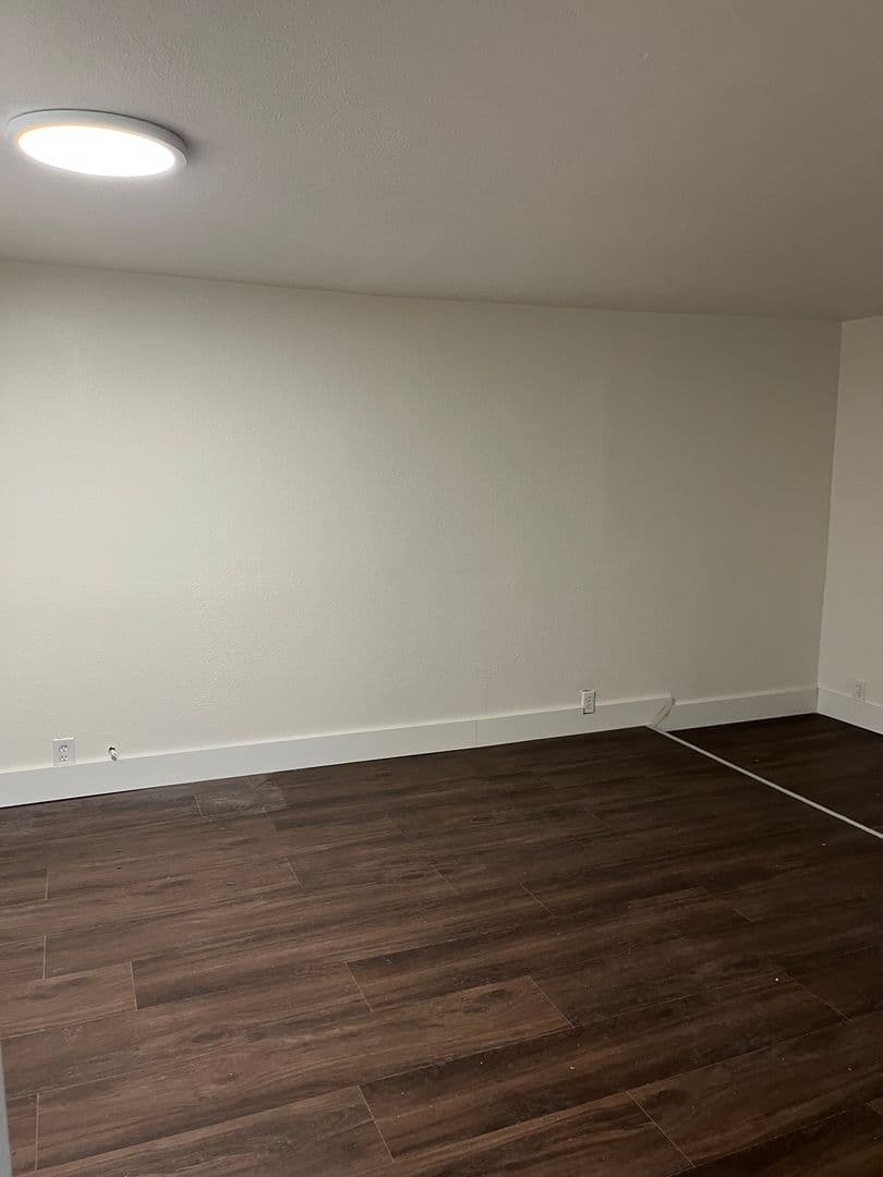 Billings House: 1038 Lewis Ave