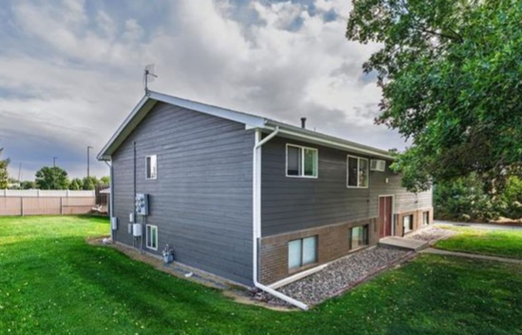 Billings Apartment: 1621 Kelby Dr