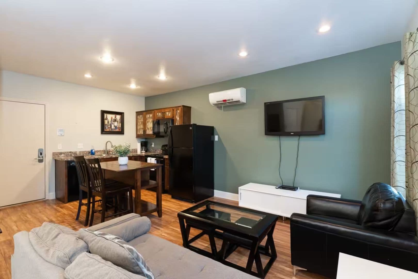 Billings Apartment: 2520 2nd Ave. North