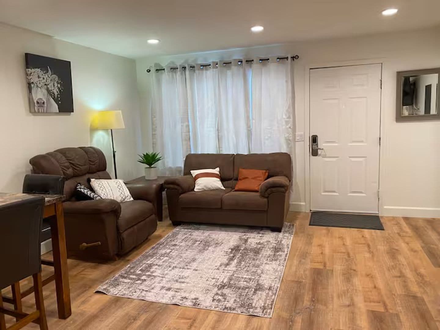 Billings Apartment: 2520 2nd Ave. North