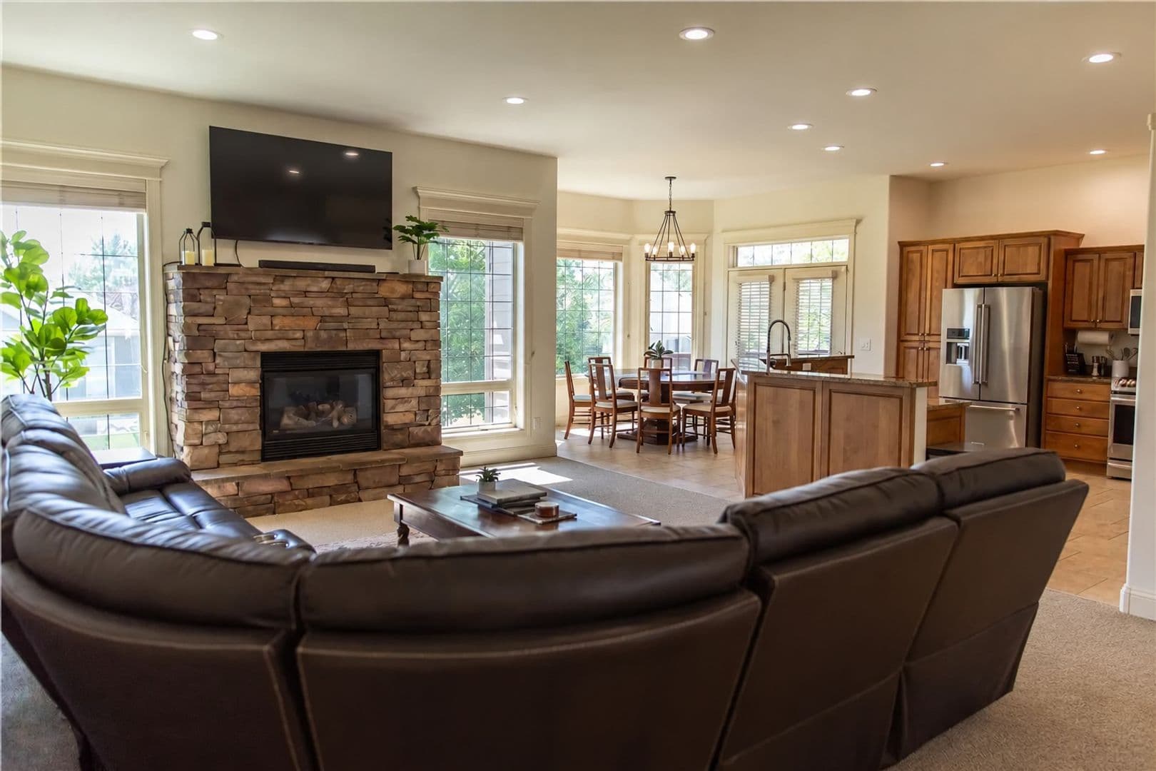 Billings House: 6246 Ironwood Drive