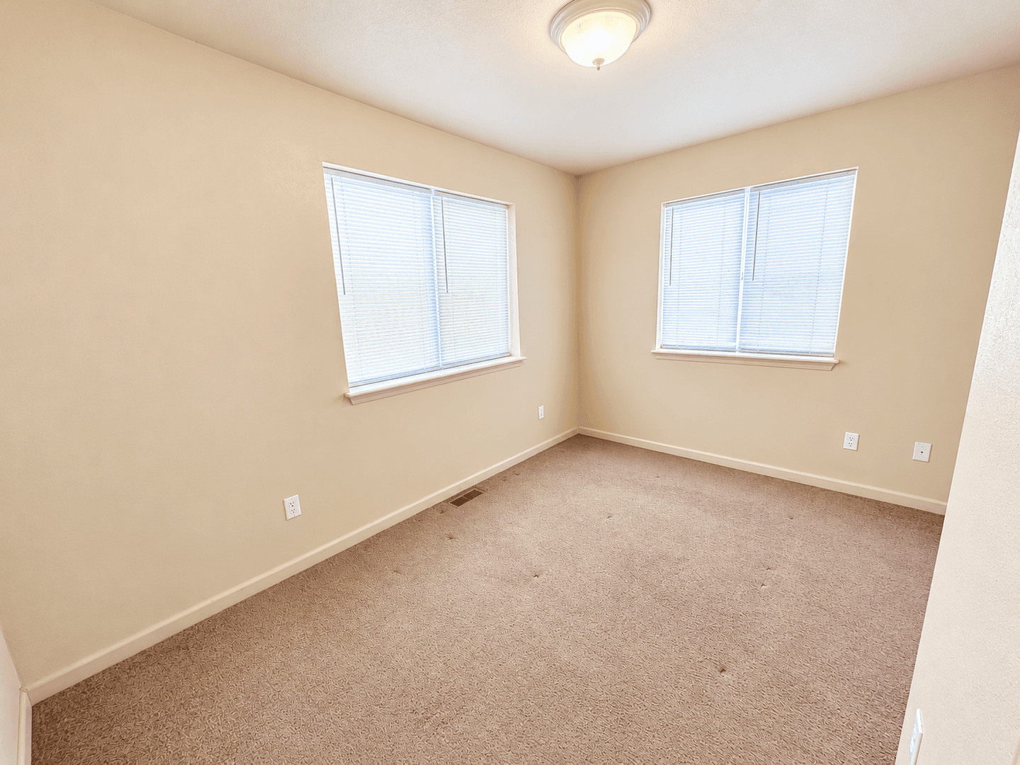 Billings Apartment: 1615 Fantan Ave