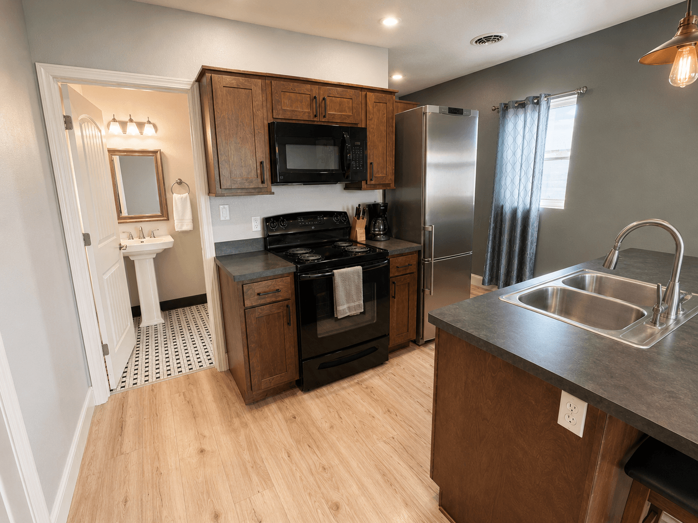 Billings Apartment: 2520 2nd Ave. North