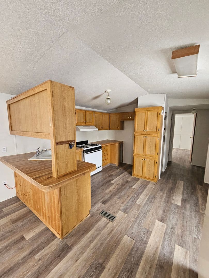 Billings Apartment: 5022 Danford Drive