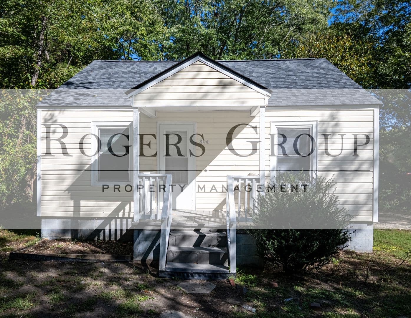 Henderson House: 804 Roberson St