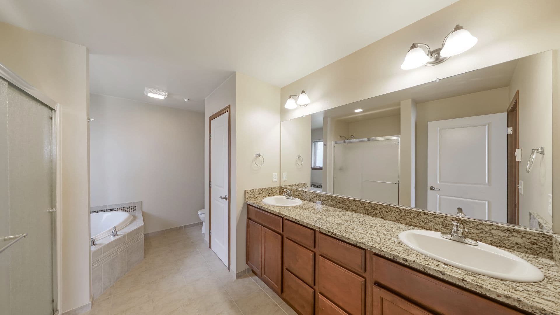 Anacortes Condo: 3614 Portage Ln #200
