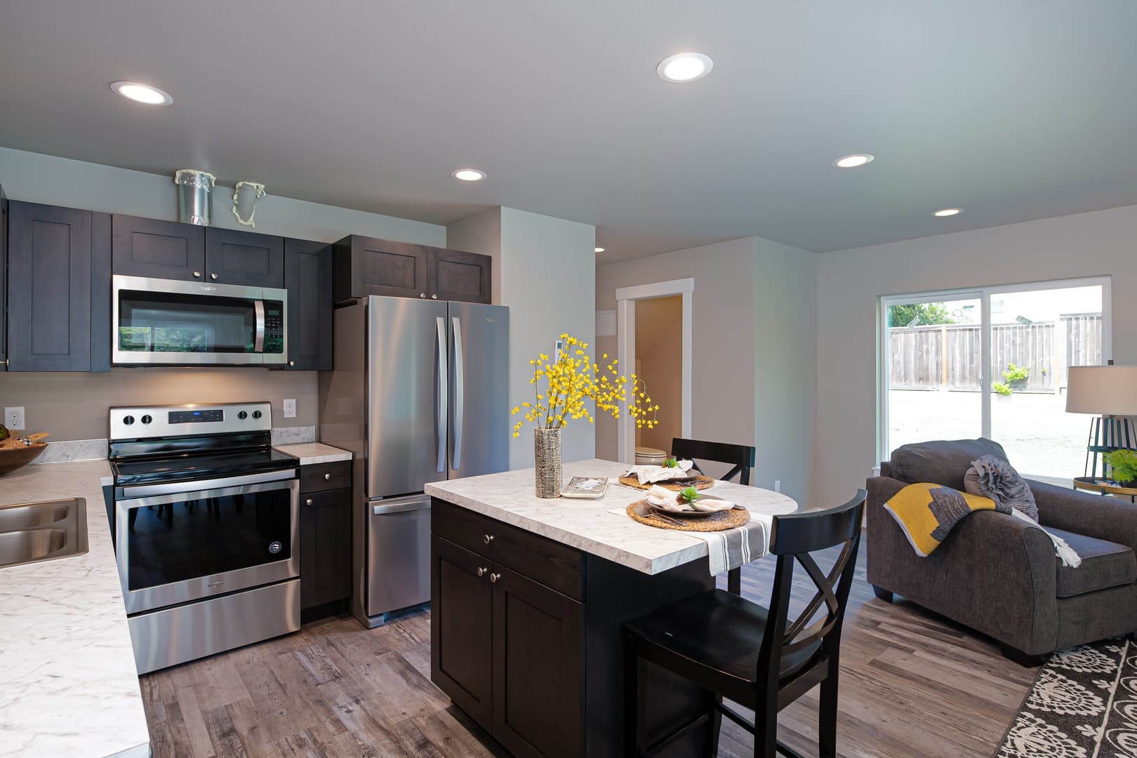 Oak Harbor Condo: 259 Se Ely St #A4