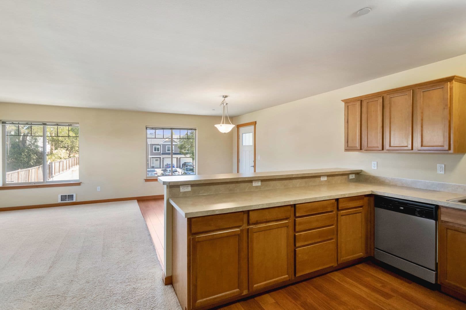 Oak Harbor Condo: ⛵ 259 Se Ely St #B105