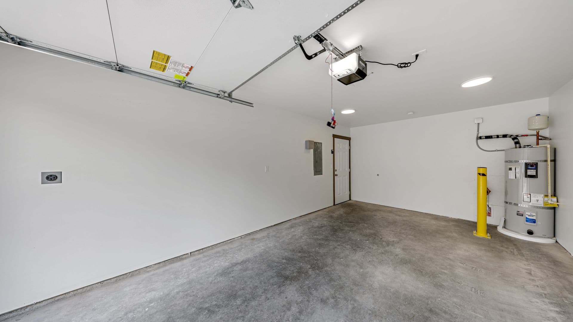 Oak Harbor Townhome: 120 Ne 10th Ave #H1