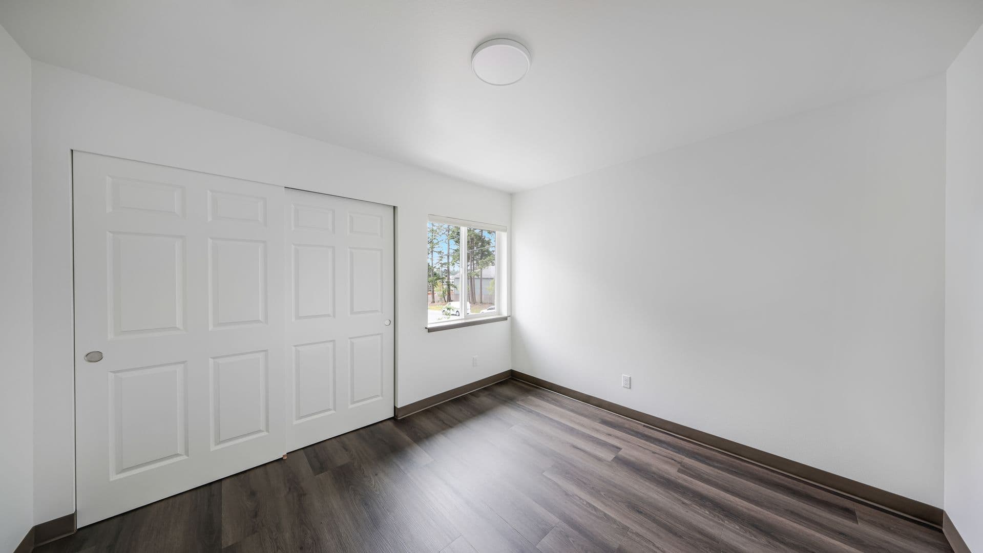 Oak Harbor Townhome: 120 Ne 10th Ave #C3