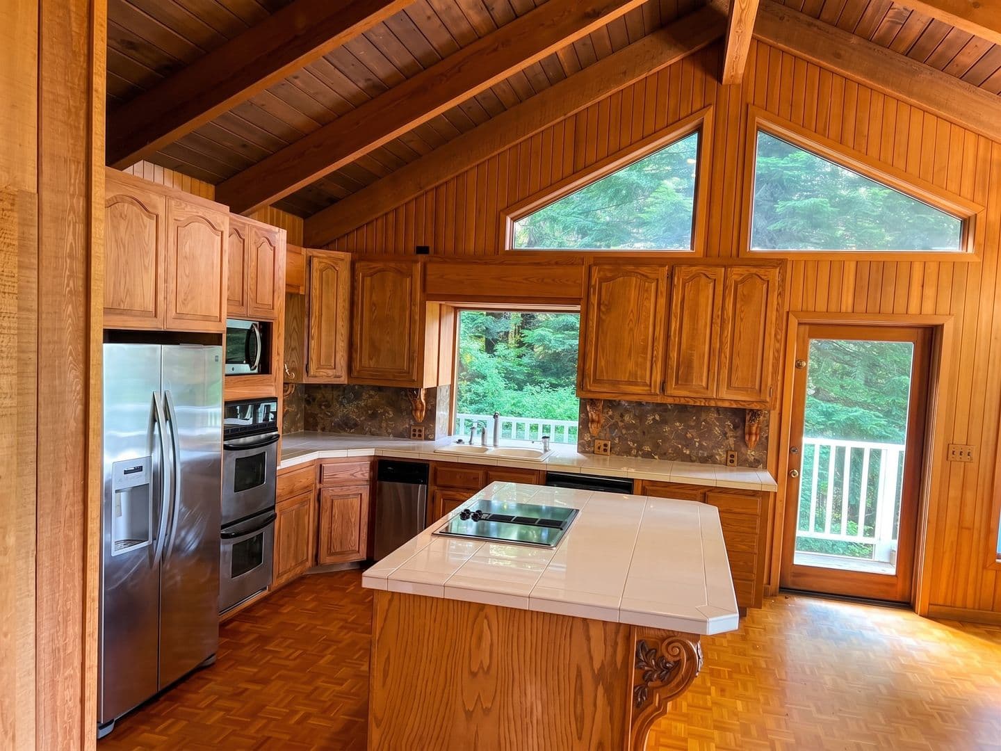 Eureka Apartment: 219 Boyle Drive