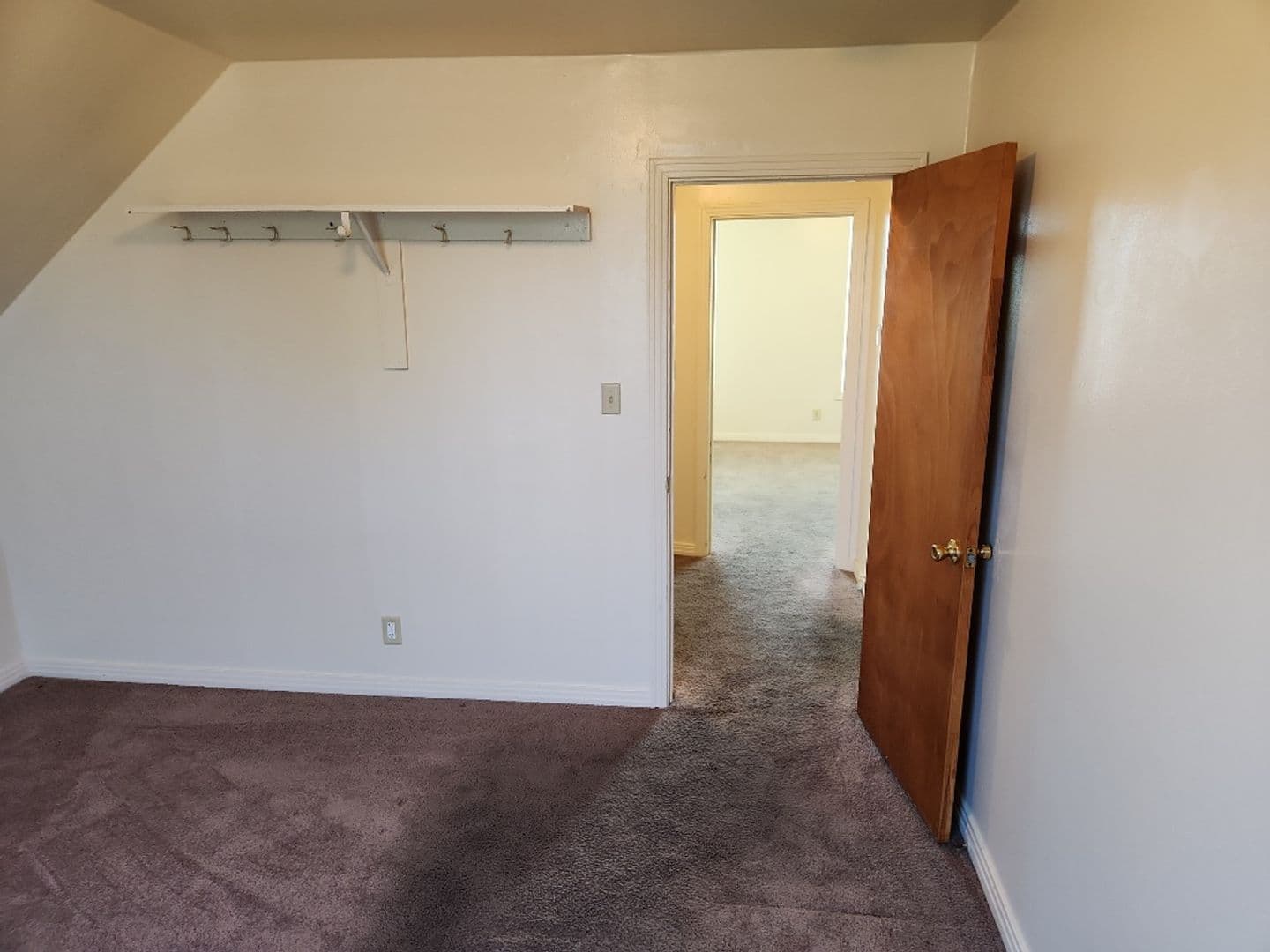 Eureka Apartment: 1443 5th Street
