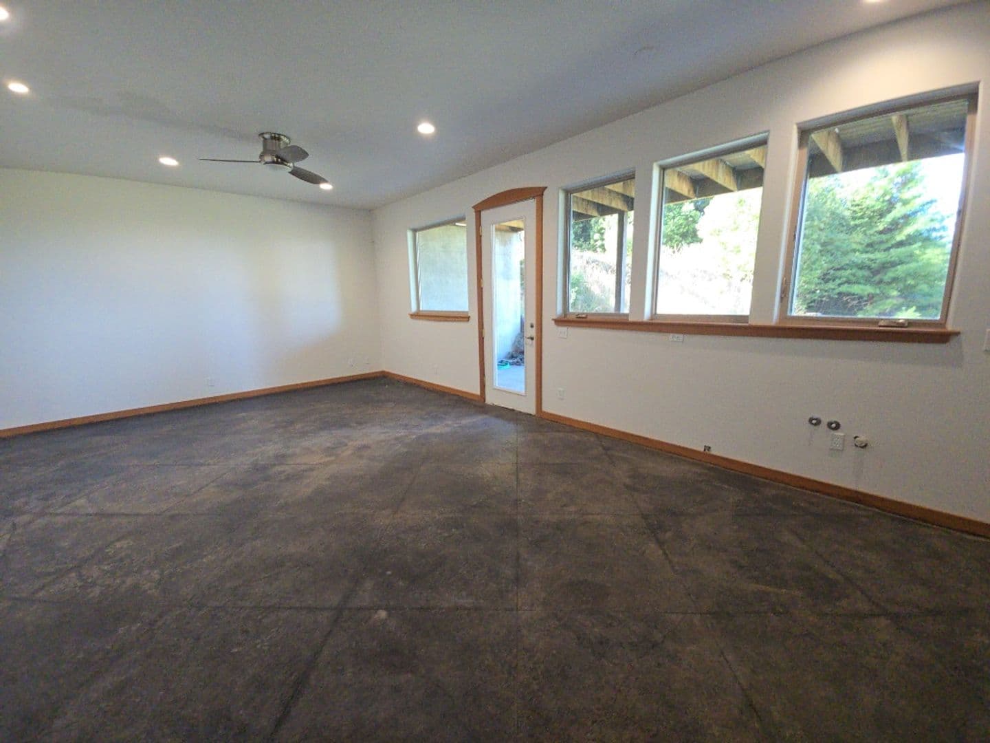 Kneeland House: 5623 Kneeland Rd. [PRM: Andrew]