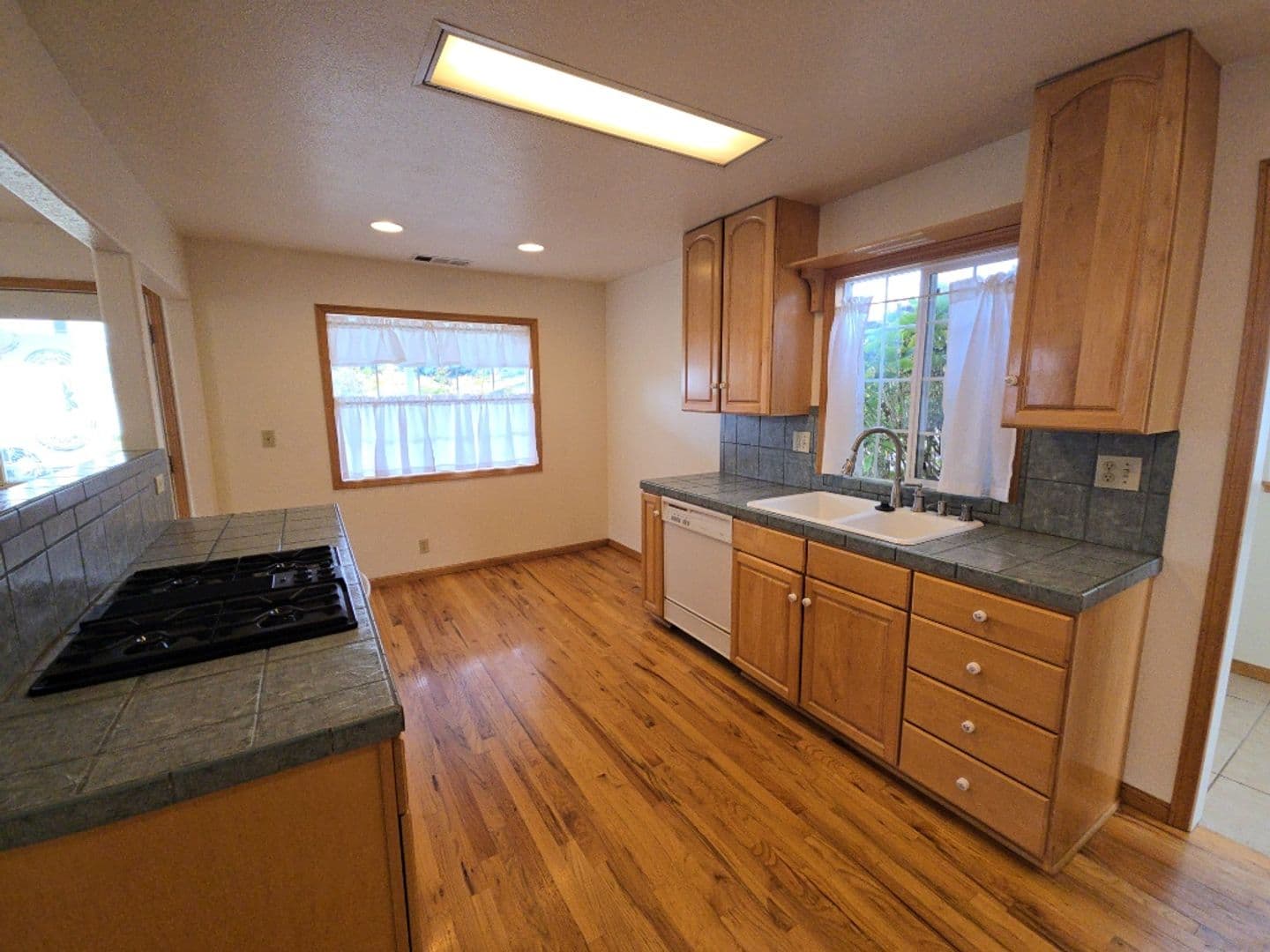 Eureka House: 4163 Williams St.