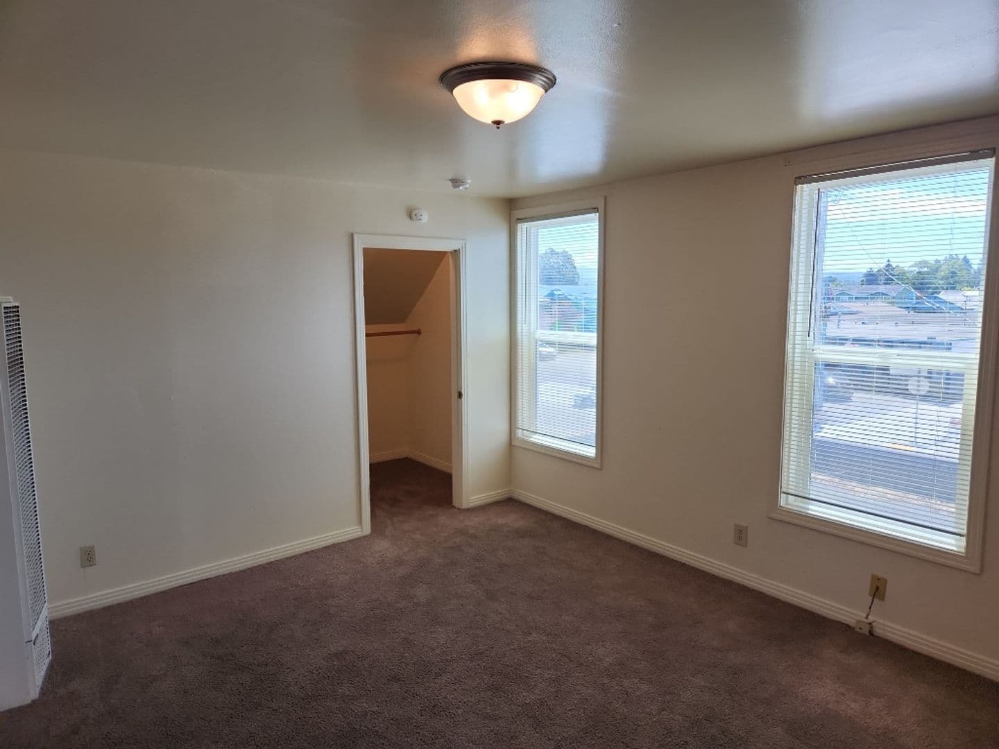 Eureka Apartment: 1443 5th Street